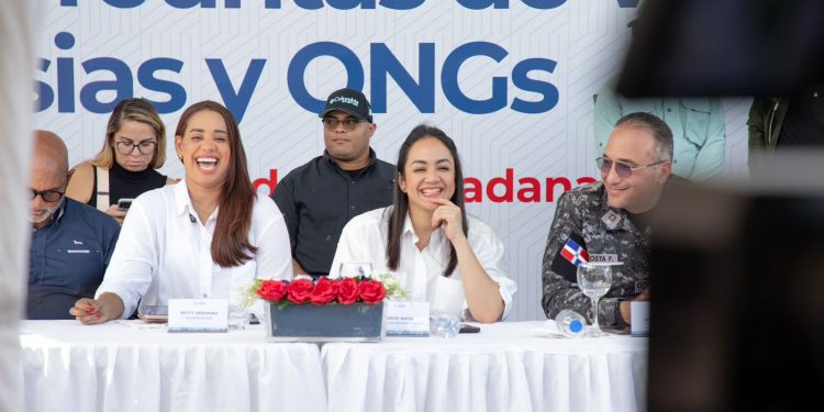 Alcaldía SDN y Ministerio Interior y Policía realizan encuentro por la seguridad ciudadana