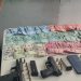 PN captura en Baní hombre con armas ilegales y dinero en efectivo durante allanamiento