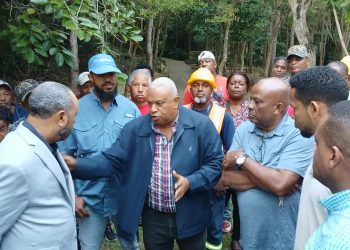 Moradores de Cuevas del Pomier piden Abinader evite posible paralización de explotación minera