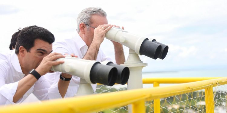 Presidente Luis Abinader y Wellington Arnaud dejan inaugurado acueducto Miches-Zona Turística, provincia El Seibo