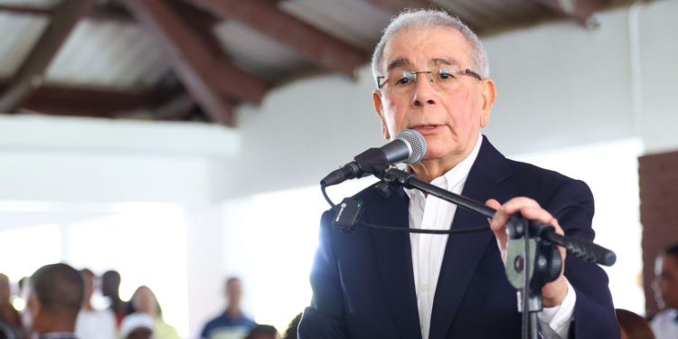 Danilo Medina: “Con el PLD se vivía mejor”