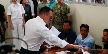Elecciones en Ecuador: el presidente Daniel Noboa votó en medio de un fuerte dispositivo de seguridad
