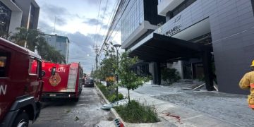 Explosión en edificio Villa Palmera DN deja 5 personas heridas; 911 coordina asistencia