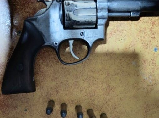 Policía ocupa dos armas de fuego potadas de manera ilegal a igual número de personas en Bahoruco