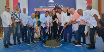 Ministro Kelvin Cruz da inicio a remodelación Club Luperón