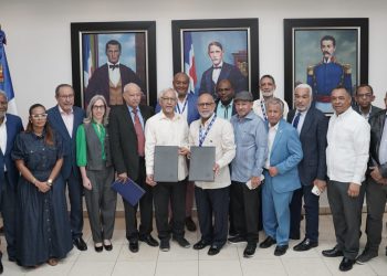 Educación y ADP logran acuerdo para evaluación del desempeño docente y desarrollo de procesos pedagógicos