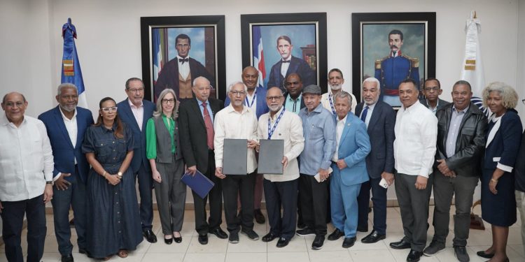 Educación y ADP logran acuerdo para evaluación del desempeño docente y desarrollo de procesos pedagógicos