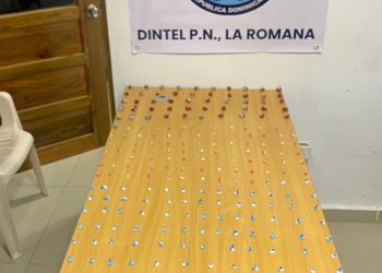 Policía Nacional y MP incautan drogas y armas blancas en Villa Hermosa, La Romana