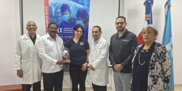 Fundación Renacer y Hospital Padre Billini reconocen a MACLA y al Cuerpo de Paz de los Estados Unidos