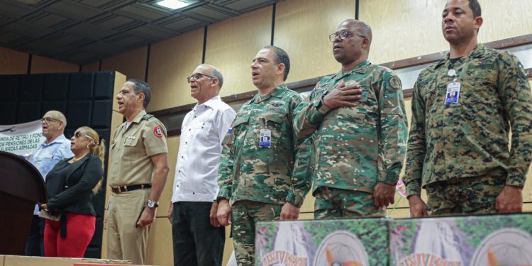 MIDE fortalece apoyo a militares retirados con operativo en Dajabón