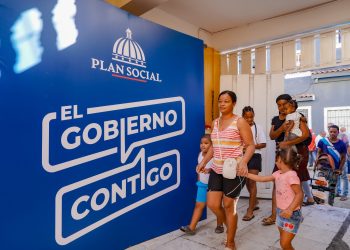 Familias destacan papel del Plan Social en inicio del programa “El Gobierno Contigo”