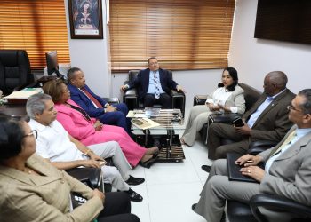 Coopnama recibe visita de cortesía de la presidenta del Idecoop