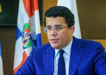 Abasaca dedica su 45 torneo de baloncesto al ministro David Collado