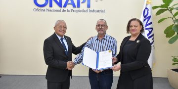 ONAPI otorga dos títulos de propiedad industrial a favor de la innovación en el país