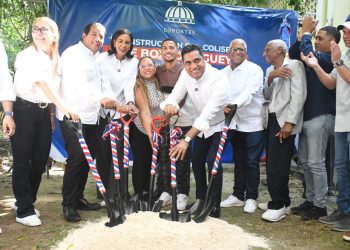 Ministro Kelvin Cruz encabeza inicio de construcción de Coliseo de Boxeo en La Altagracia