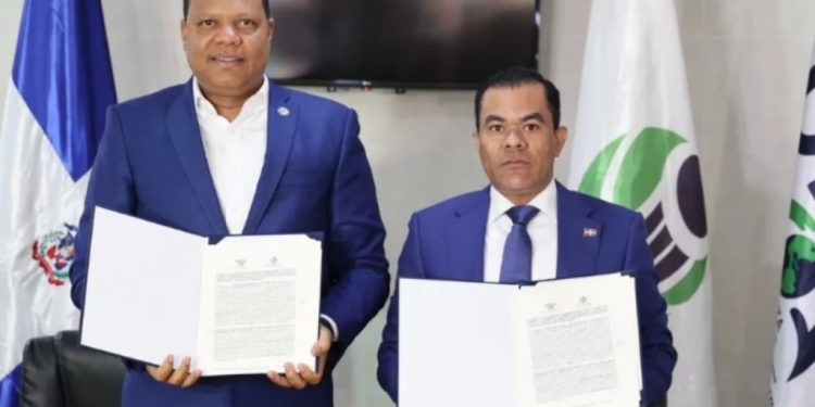 Dida y Pro Consumidor firman convenio proteger afiliados de copagos salud