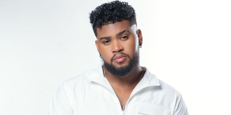 Chris Lebrón lanza su nuevo álbum “En Honor Al Que Ama”