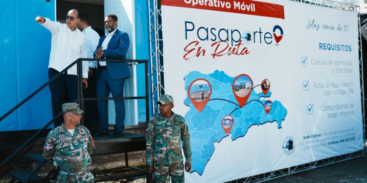 “Pasaporte en Ruta” lleva los servicios de pasaportes a nuevas comunidades