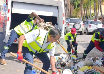 Alcaldía de Haina anuncia que retoma la recogida de basura sin mediación de compañía contratista