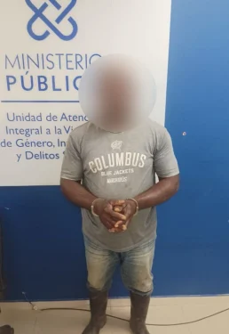 Arrestan hombre por presunta violación a su nieta menor de edad