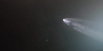 Cohete Falcon 9 de SpaceX visto desde RD