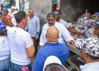 Comedores Económicos del Estado Dominicano realiza un amplio operativo de entrega de raciones crudas y cocidas en el sector de Capotillo
