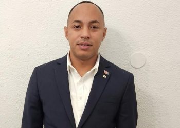 Denuncian supuesta corrupción en consulado de Génova, Italia