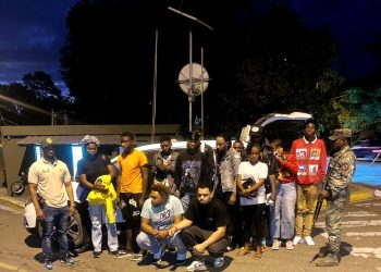 ERD arresta a seis dominicanos y dos haitianos por transportar indocumentados
