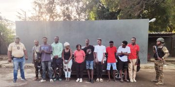 Detienen 11 haitianos ilegales y dos dominicanos en Mao