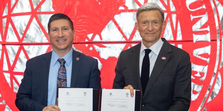 Canciller Roberto Álvarez presenta a empresarios de Estados Unidos proyección de RD de cara a la X Cumbre de las Américas