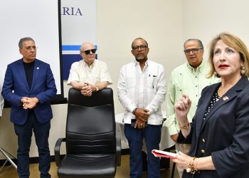 Inician ciclo de conferencias y paneles interactivos sobre el Impacto de las tierras raras en RD