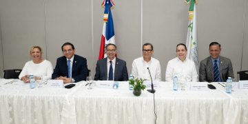 Entidades abordan programas de empleo, reforma laboral y la propuesta de aumento salarial