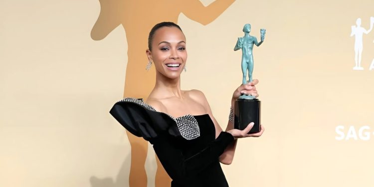 Zoe Saldaña gana SAG a Mejor Actriz de Reparto por “Emilia Pérez”