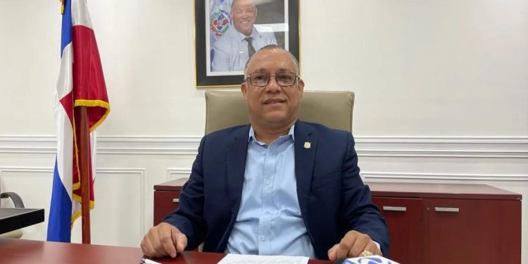 Senador de Elías Piña pide a la Egehid iniciar construcción presa de río Artibonito