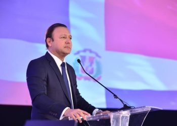 Abel Martínez lanza gritos de guerra en el PLD y gritos de amor en el pueblo