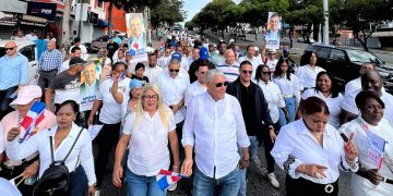 Dirigentes PRM de SDO se concentran en Congreso en apoyo a gestión presidente Abinader