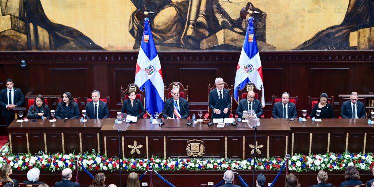 El presidente del Senado reafirma su compromiso con la institucionalidad y resaltó ha legislado con transparencia