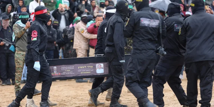 Los cuerpos de los cuatro rehenes entregados por Hamás en Gaza ya están en Israel