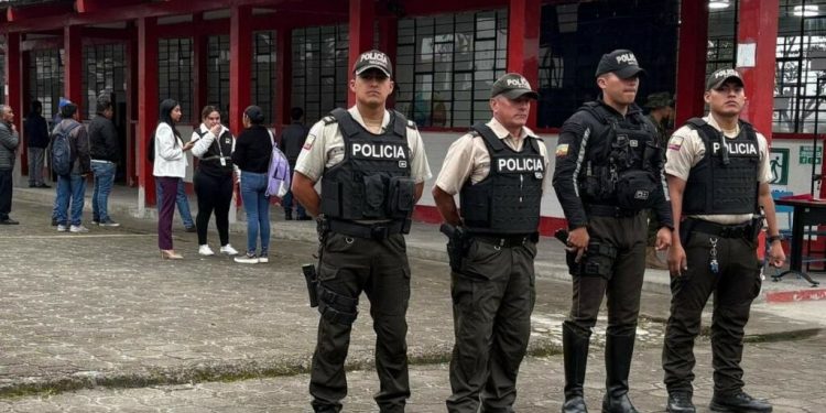 Detenidas 602 personas durante la jornada electoral en Ecuador