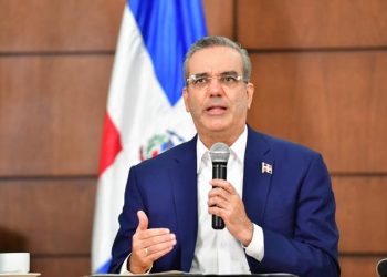 Presidente Abinader se reunirá este miércoles con el Comité Nacional de Salarios