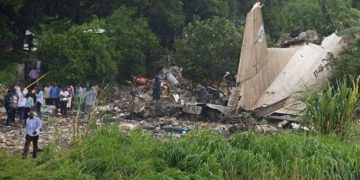 Tragedia aérea en Sudán: 45 muertos entre civiles y militares