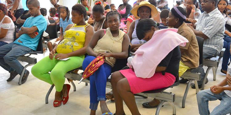 En 2024 en RD nacieron casi 33 mil niños haitianos