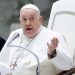 El papa permanece estable pero será sometido a análisis
