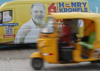 Elecciones en Ecuador: Los 14 candidatos que buscan meterse en el duelo entre Noboa y González