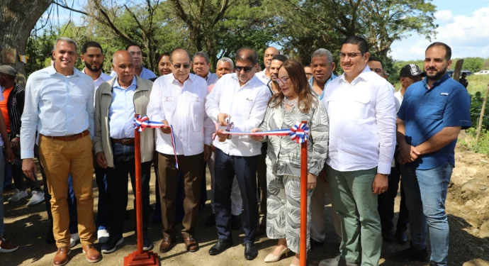 Agricultura entregan 21 kms de vías Inter parcelarias rehabilitadas en Navarrete