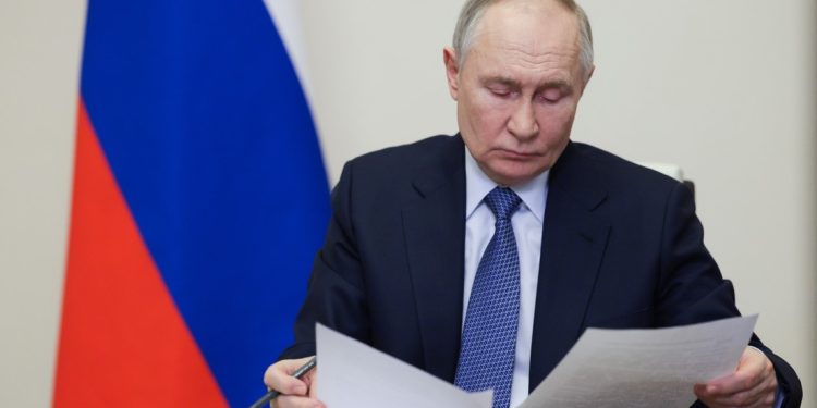 Putin elige personalmente a los miembros de la delegación rusa para las negociaciones con EE.UU.