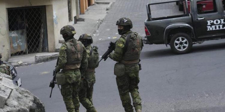 Nueva masacre en Ecuador por disputa entre bandas criminales deja más de 20 muertos