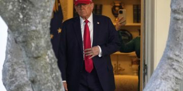 Entran en vigor aranceles de EEUU del 25% sobre todas las importaciones de acero y aluminio