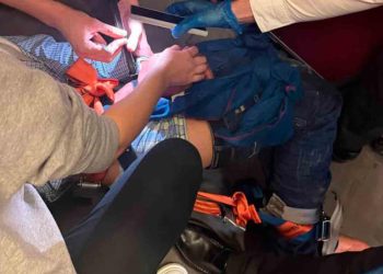 Un pasajero provocó pánico en vuelo hacia Venezuela cuando intentó abrir la salida de emergencia