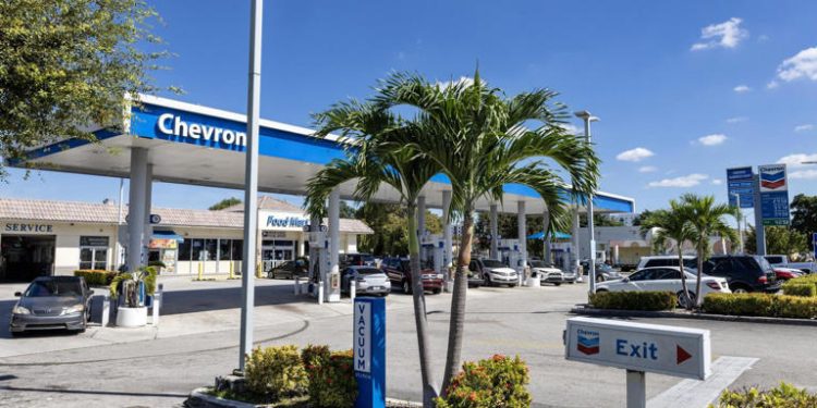 EEUU pone fin a la licencia de Chevron en Venezuela y le da un mes para salir del país